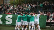 Bursaspor şampiyonluk yolunda bir engeli daha aştı...