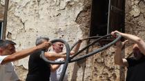 A Parti İl Başkanı Fikret Aslan İsmetiye'de yangına müdahale etti