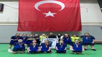 Futsal'da şampiyon Elmasbahçeler Salih Şeremet Ortaokulu