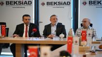 Başkan İbrahim Burkay BEKSİAD Üyeleriyle Bir Araya Geld